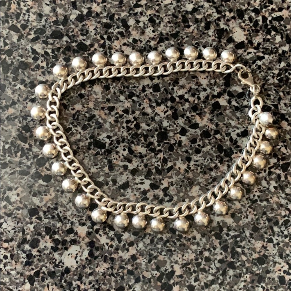 Stealing silver boutique style hand made anklet